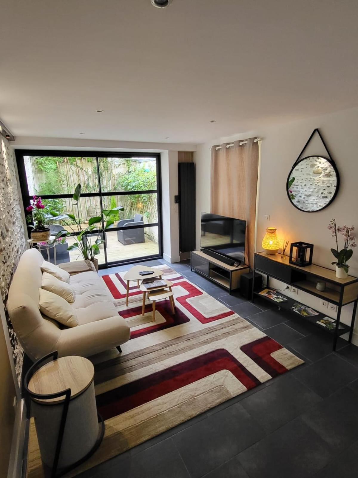 Le Patio - Appartement Calme - Hyper Centre Pau Zewnętrze zdjęcie